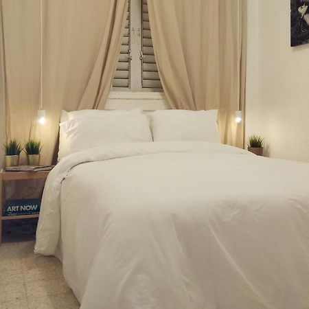 Room In Apartment Rishon Leziyyon Luaran gambar