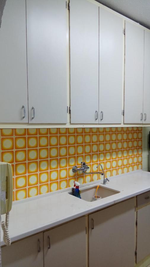 Room In Apartment Rishon Leziyyon Luaran gambar
